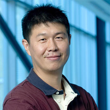 Headshot of Xiaowei Teng