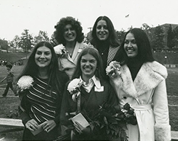 Five women celebrate Homecoming