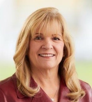 Karen Oliver ’82