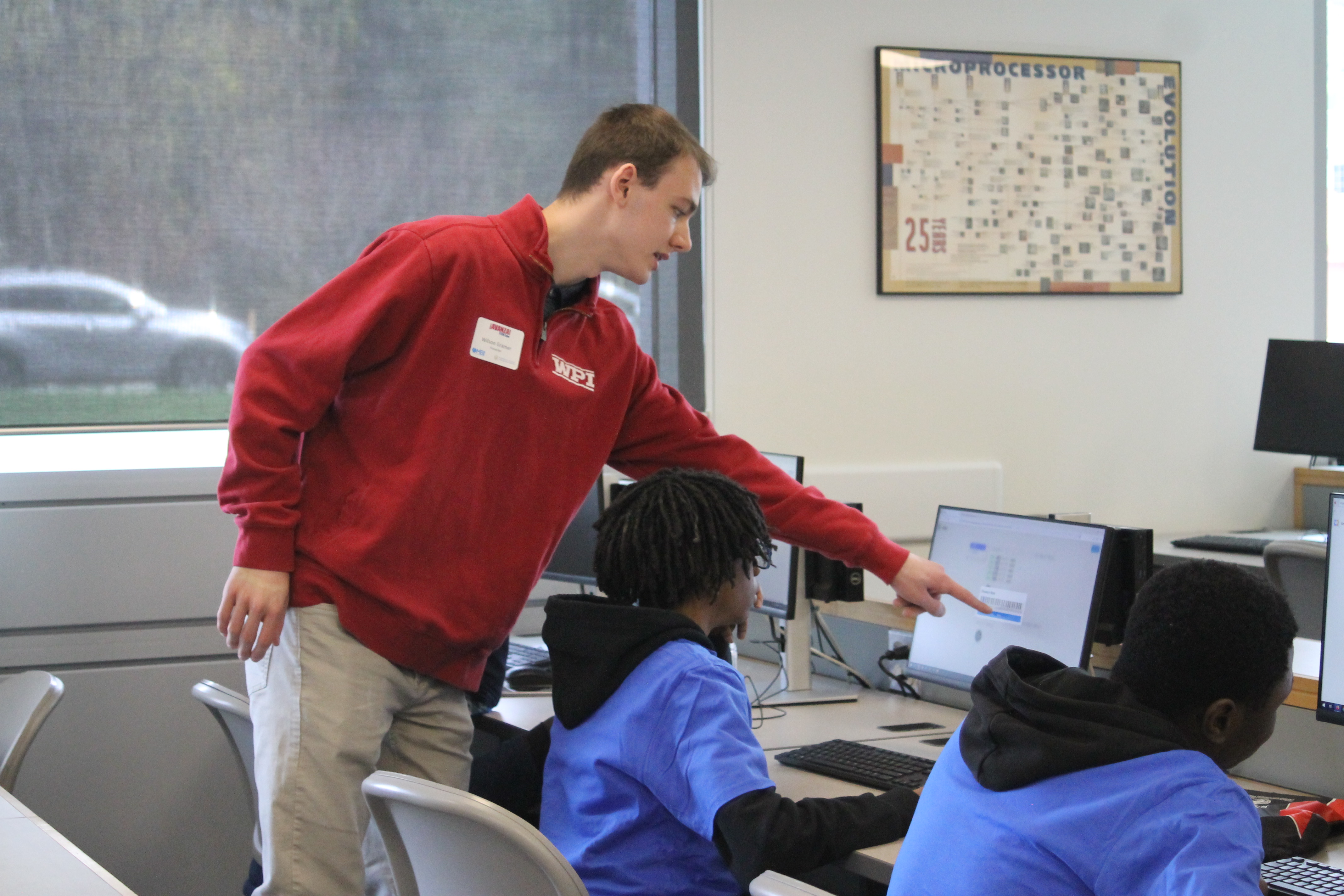 Wilson Gramer, a WPI Computer Science student, facilitated the “Coding with Wipple” workshop to middle and high school students.