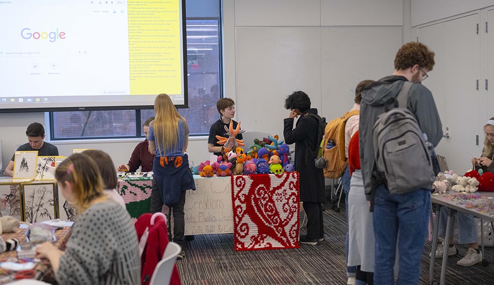 A photo of the art fair held in the Innovation Studio.