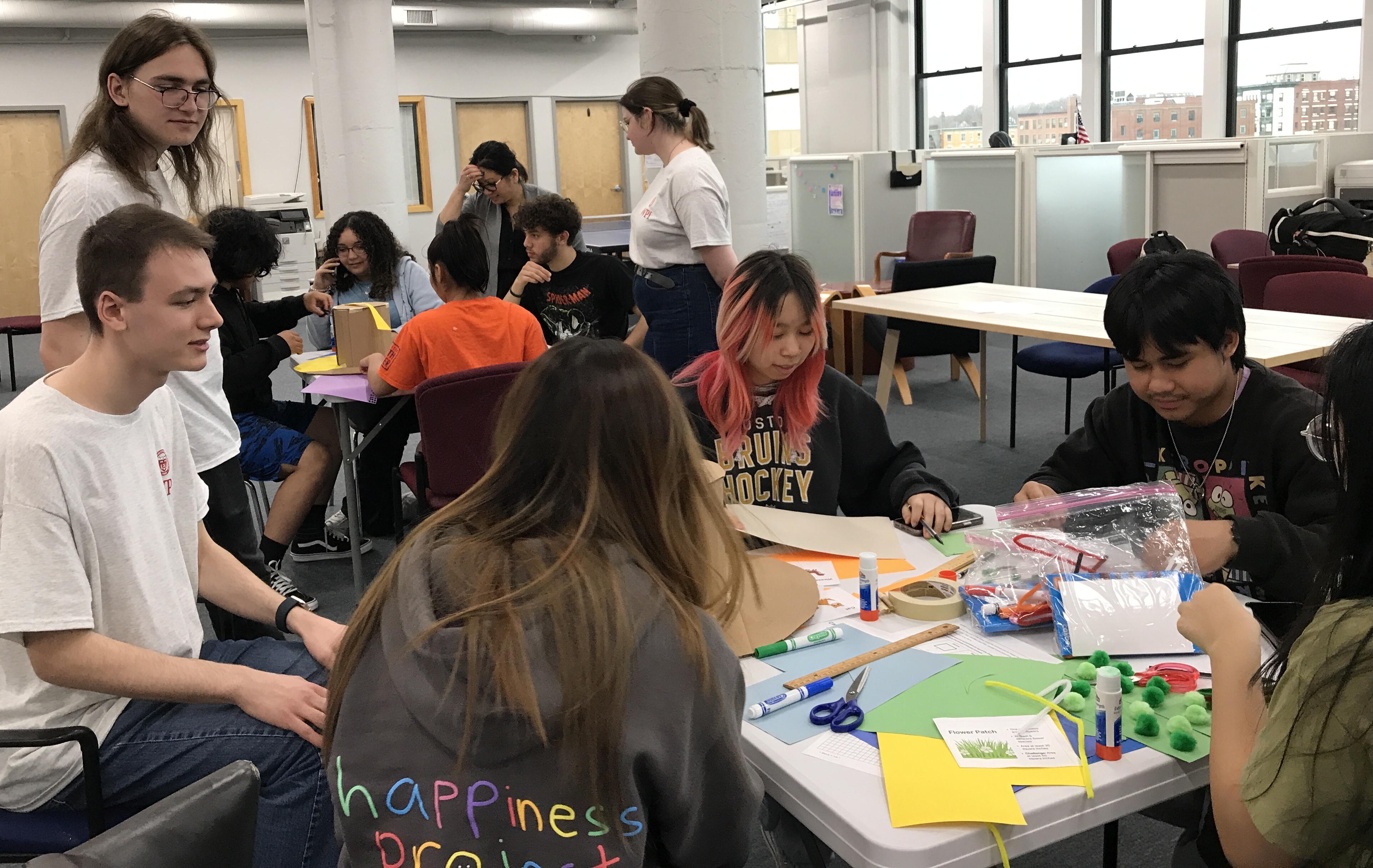 WPI students facilitating an ecosystem design challenge at SEACMA.