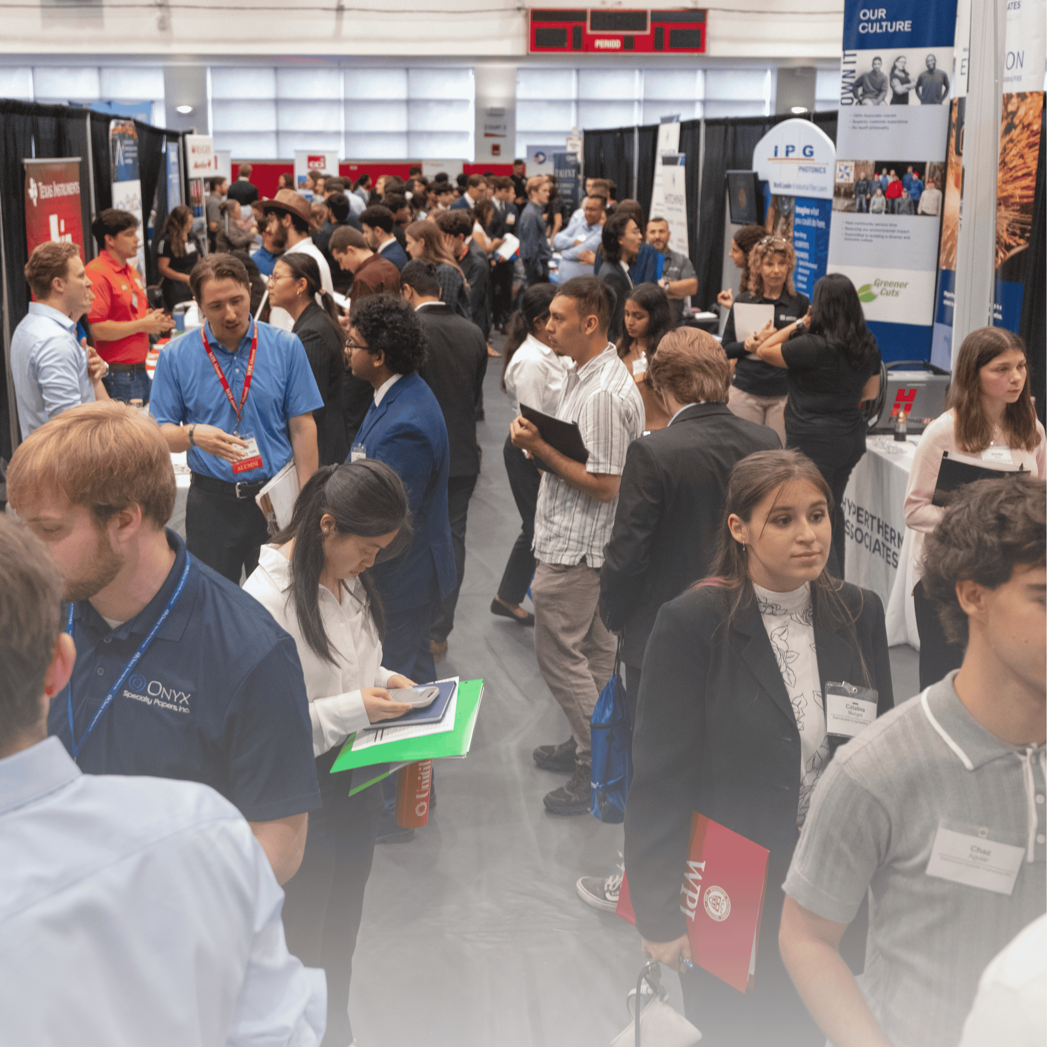 students at wpi career fair