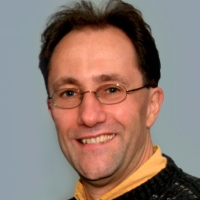 photo of Professor Golding