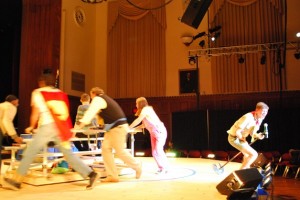 The 25th Annual Putnam County Spelling Bee follows six tween-age spelling aficionados attempting to spell their way to victory in an annual competition.
