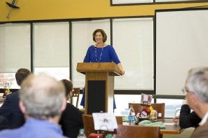 President Leshin challenged Sigma Xi members to collaborate in more ways that serve society.
